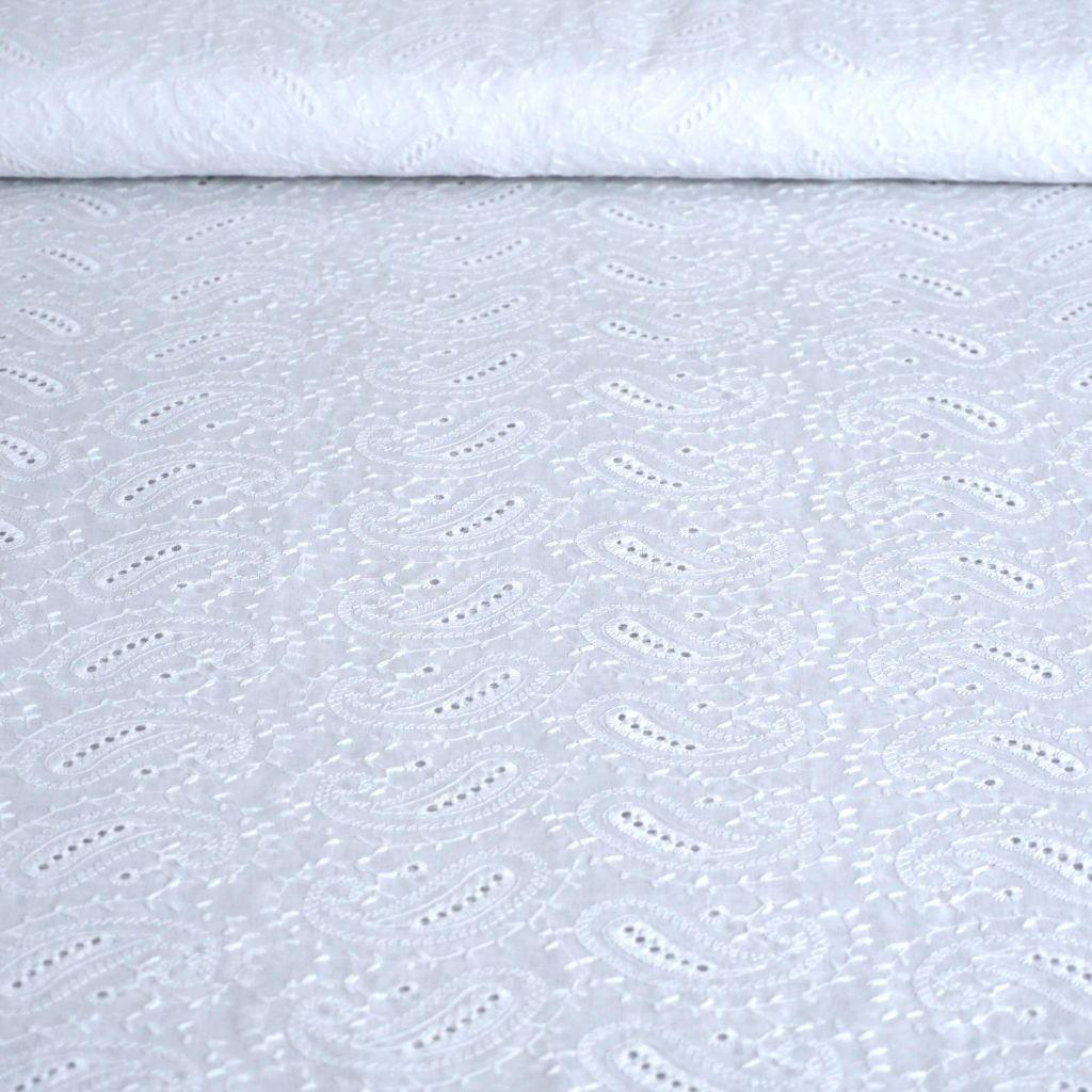 Lochstickerei leichte Baumwolle Paisley weiß